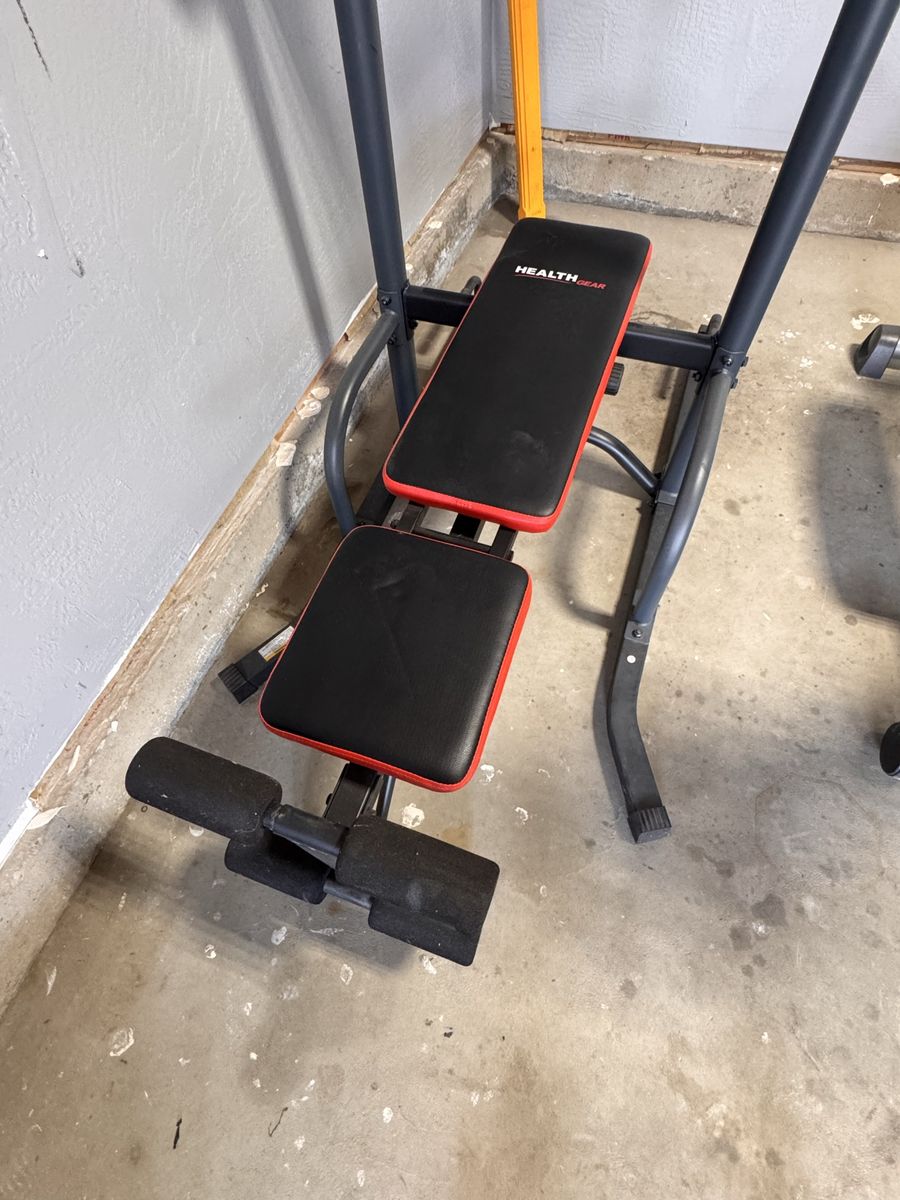 Health Gear Power Tower with Adjustable Bench - Pull-Up, Dip Station & Abs