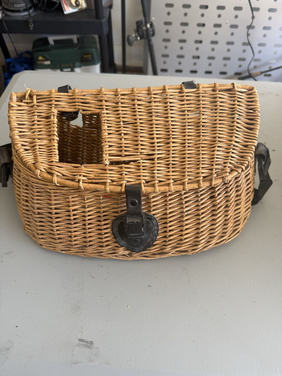 Vintage Wicker Fishing Creel Basket with Adjustable Shoulder Strap
