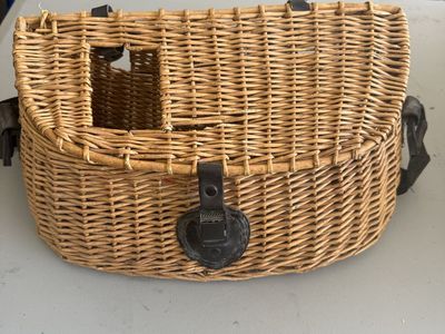 Vintage Wicker Fishing Creel Basket with Adjustable Shoulder Strap