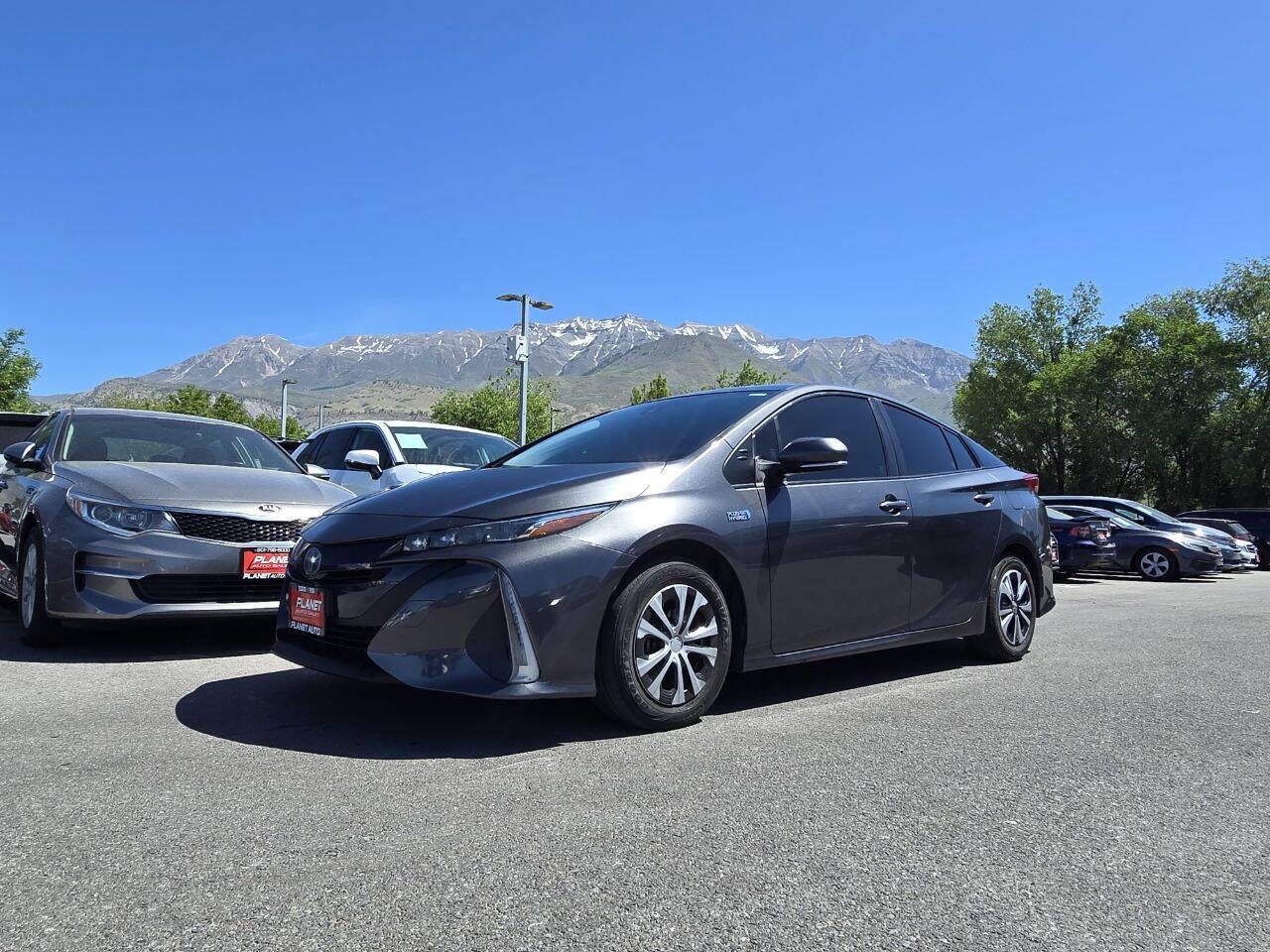 2021 Toyota Prius LE