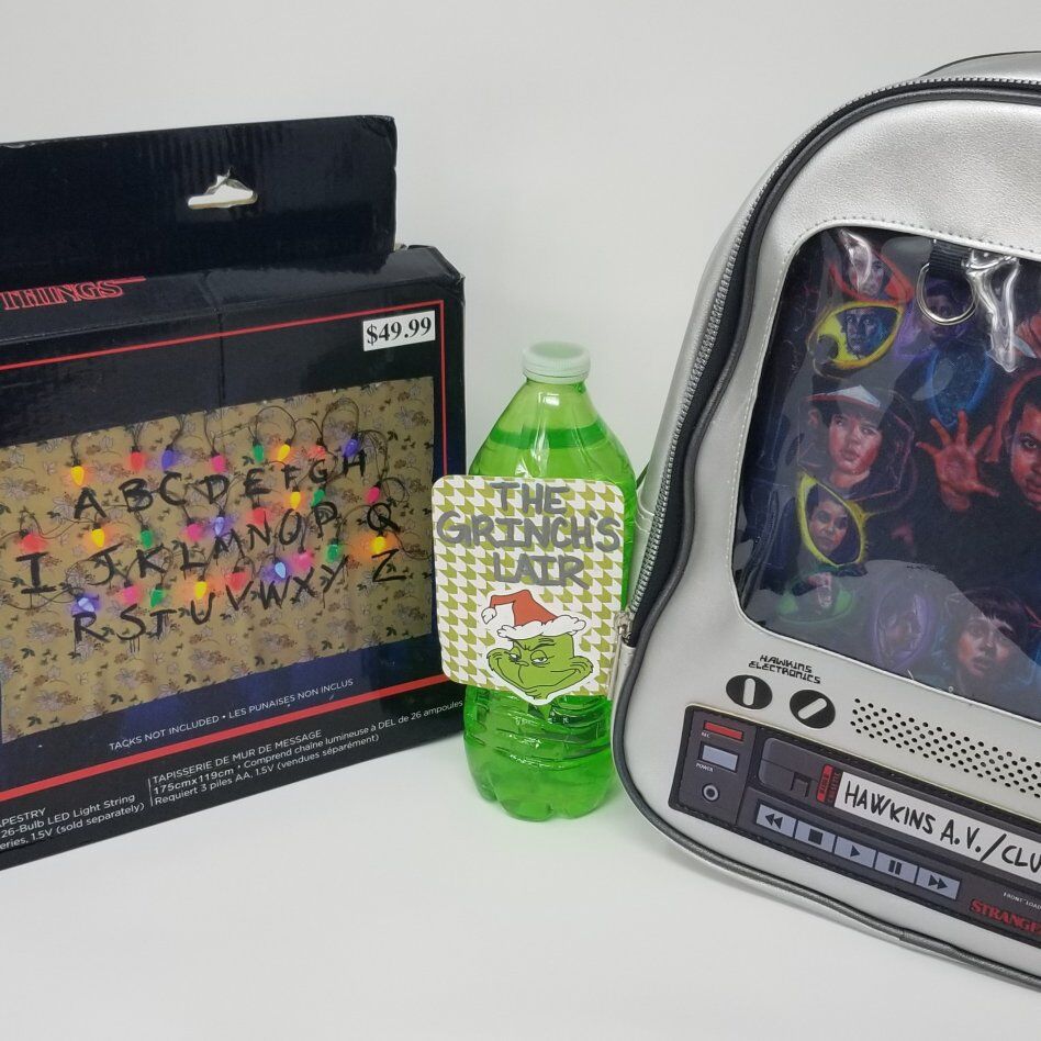 Stranger Things Backpack & Light Up 3D Wall Tapest