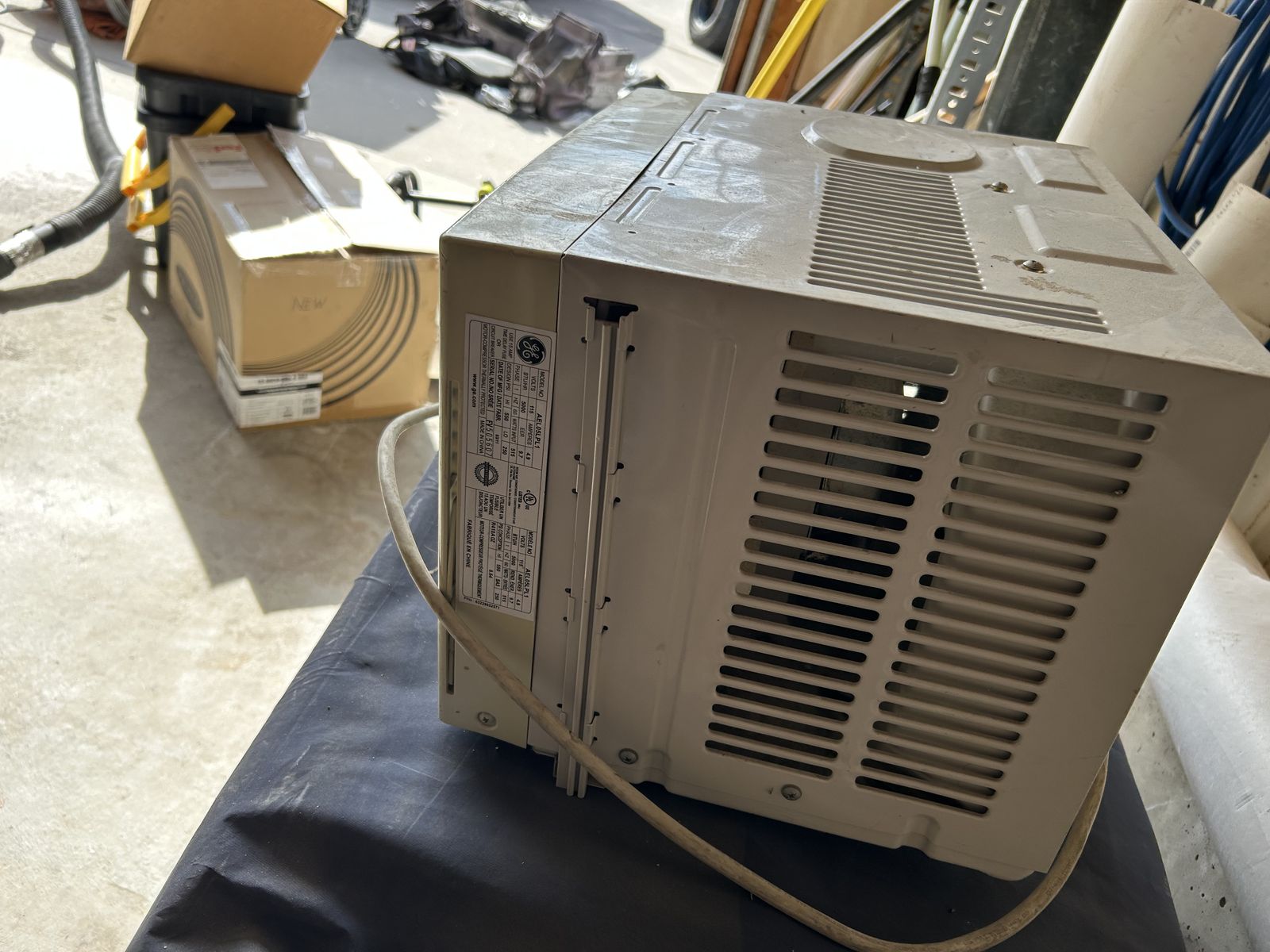 Wndow AIr Conditioner Unit
