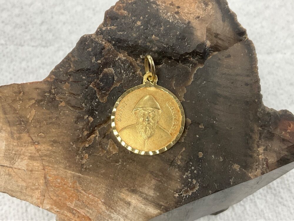 2.4gr 18K Yellow Gold SaintCharbel Pendant