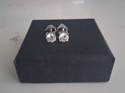 stunning moissanite round brilliant earrings, passes diamond tester