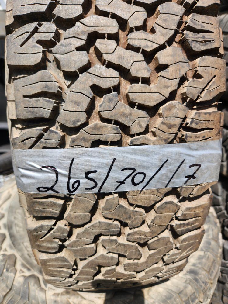 265/70r17 bfgoodrich all terrain Ko2