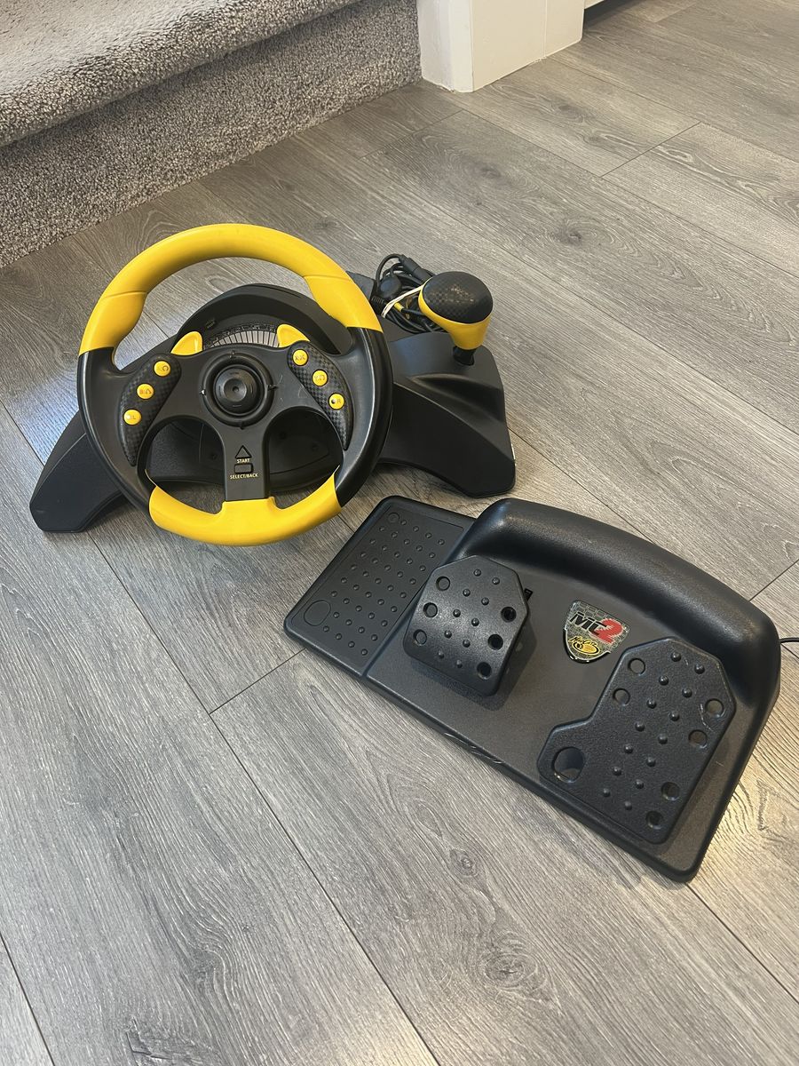 MadCatz MC2 Racing Wheel - Steering Wheel, Shifter, Pedals, Cable