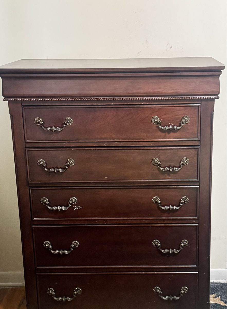 Main image 4