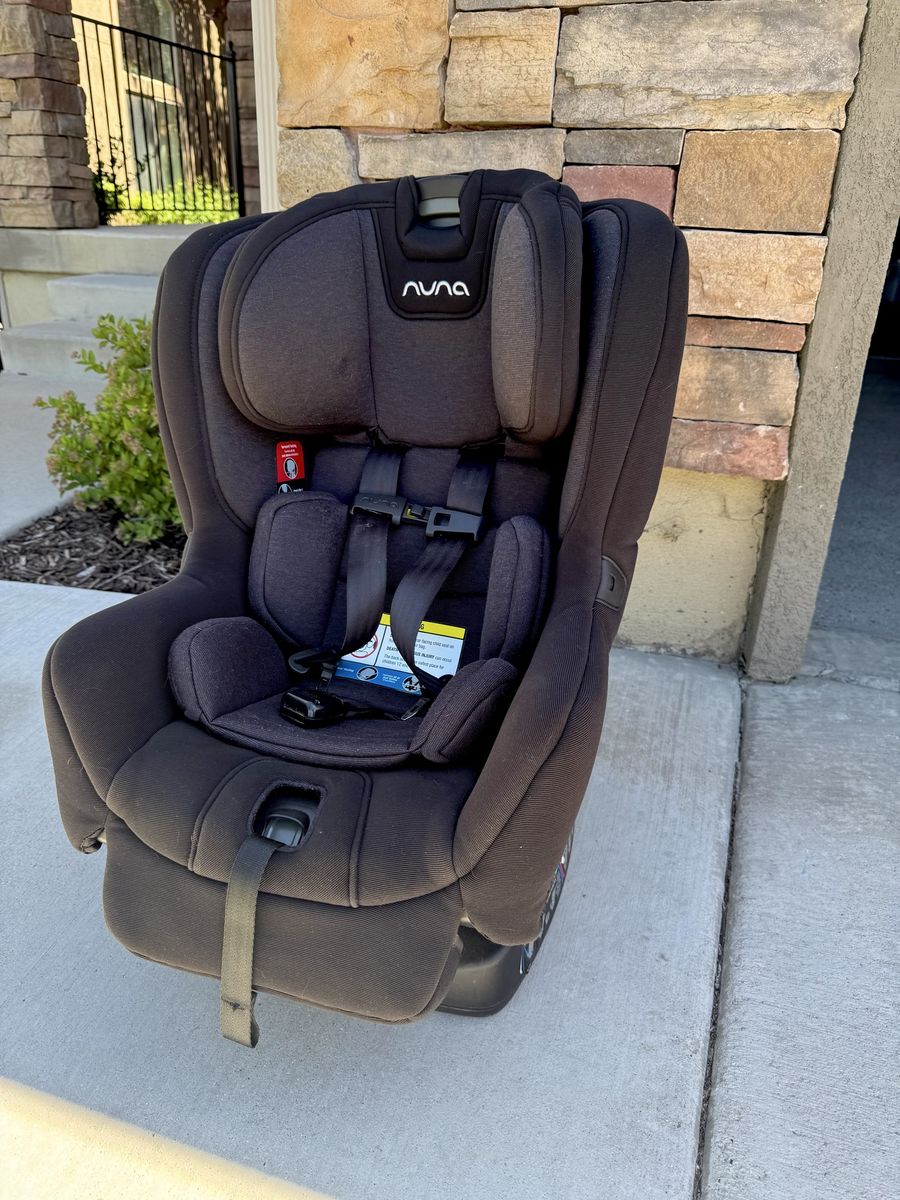 Nuna Rava Convertible Car Seat