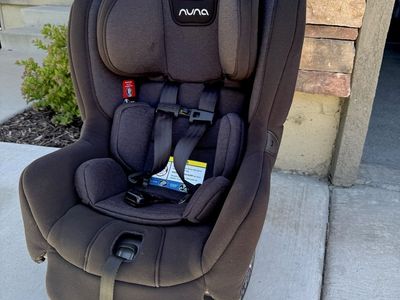 Nuna Rava Convertible Car Seat