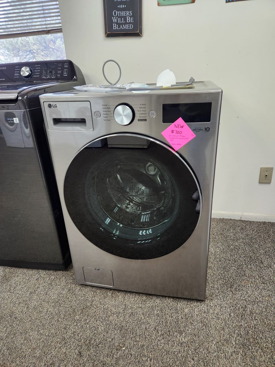 STUNNING BRAND NEW! LG 5.0 CF FRONTLOAD MEGA CAPACITY WASHER