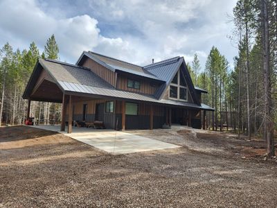 YELLOWSTONE CABIN on BILLS ISLAND