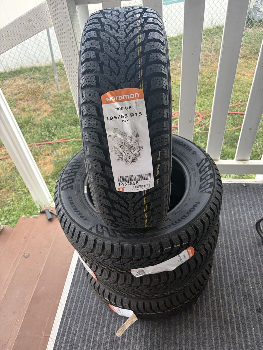 Set of 4 nokian Nordman North 9 Tires - 195/65 R15 (New)