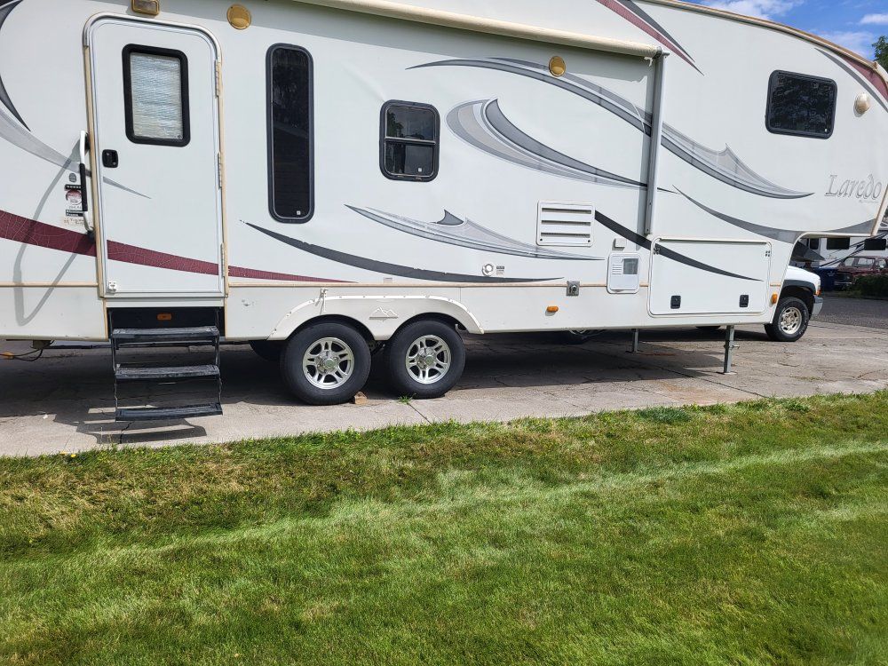 2012 Keystone Laredo