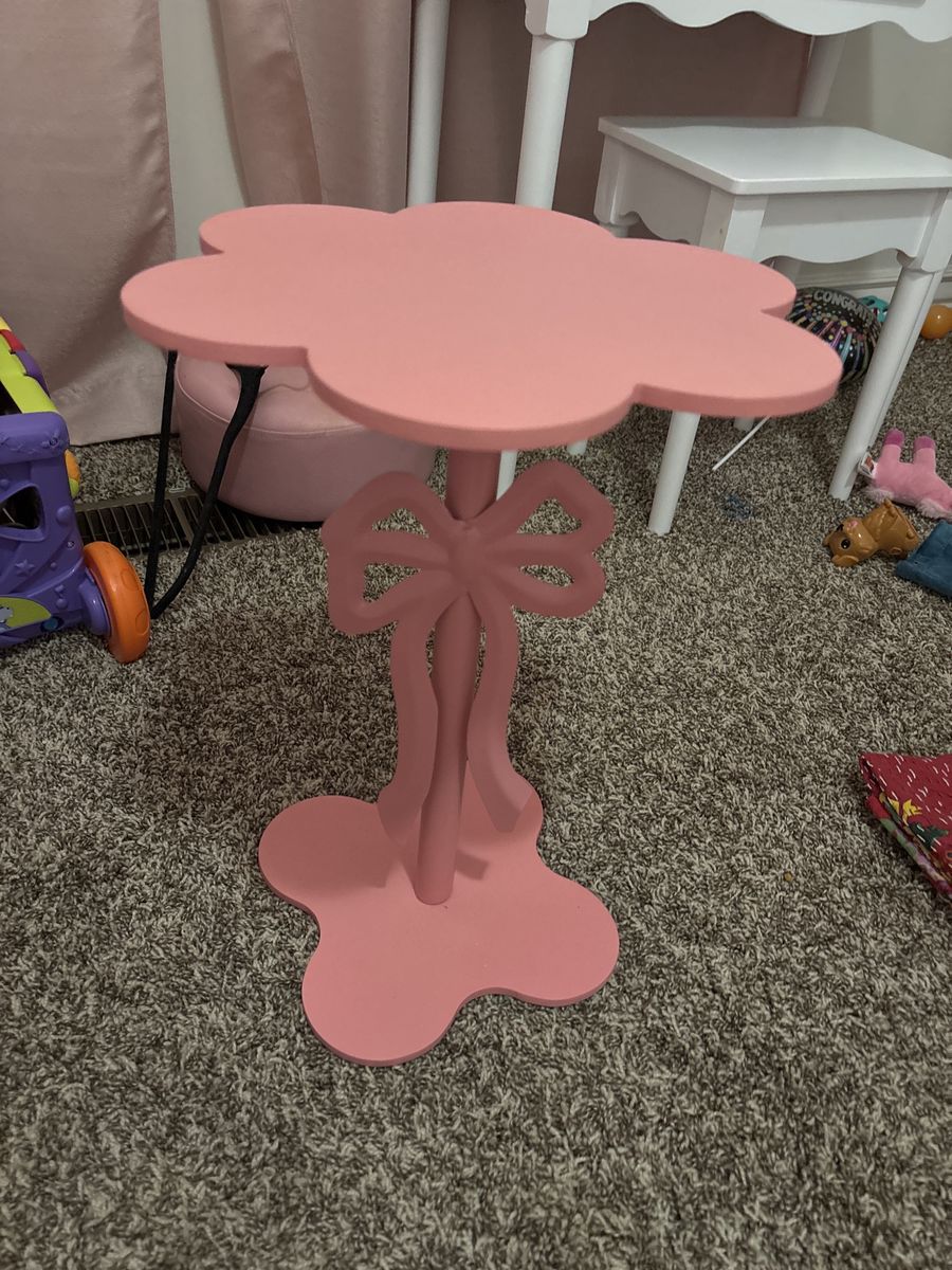 Pink Cloud & Bow Accent Table - Whimsical Kids' Furniture