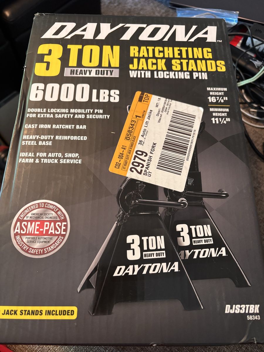 Brand new set of 2 Dayton 3 ton ratcheting jack stands in box