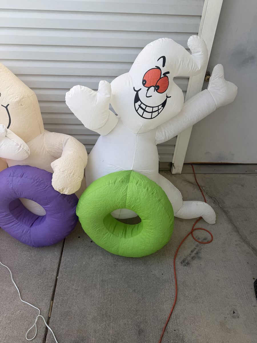 Main image 3