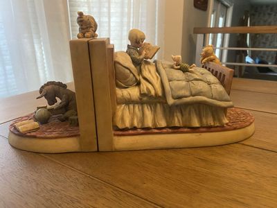 Vintage Disney Charpente Winnie the Pooh & Friends Bookends , Storytime Scene