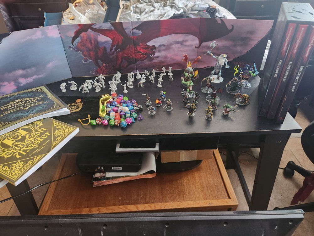 Dungeons & Dragons 5e Dungeon Master Complete Setup - Books, Screen, Hand-Painted Minis, Dice, & Journals