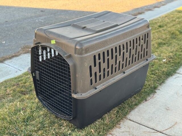 Extra Large Pet Carrier Kennel 40"L