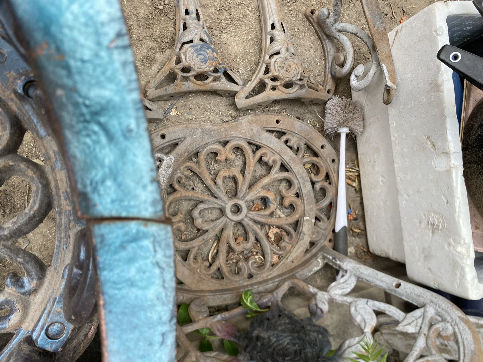 Main image 3