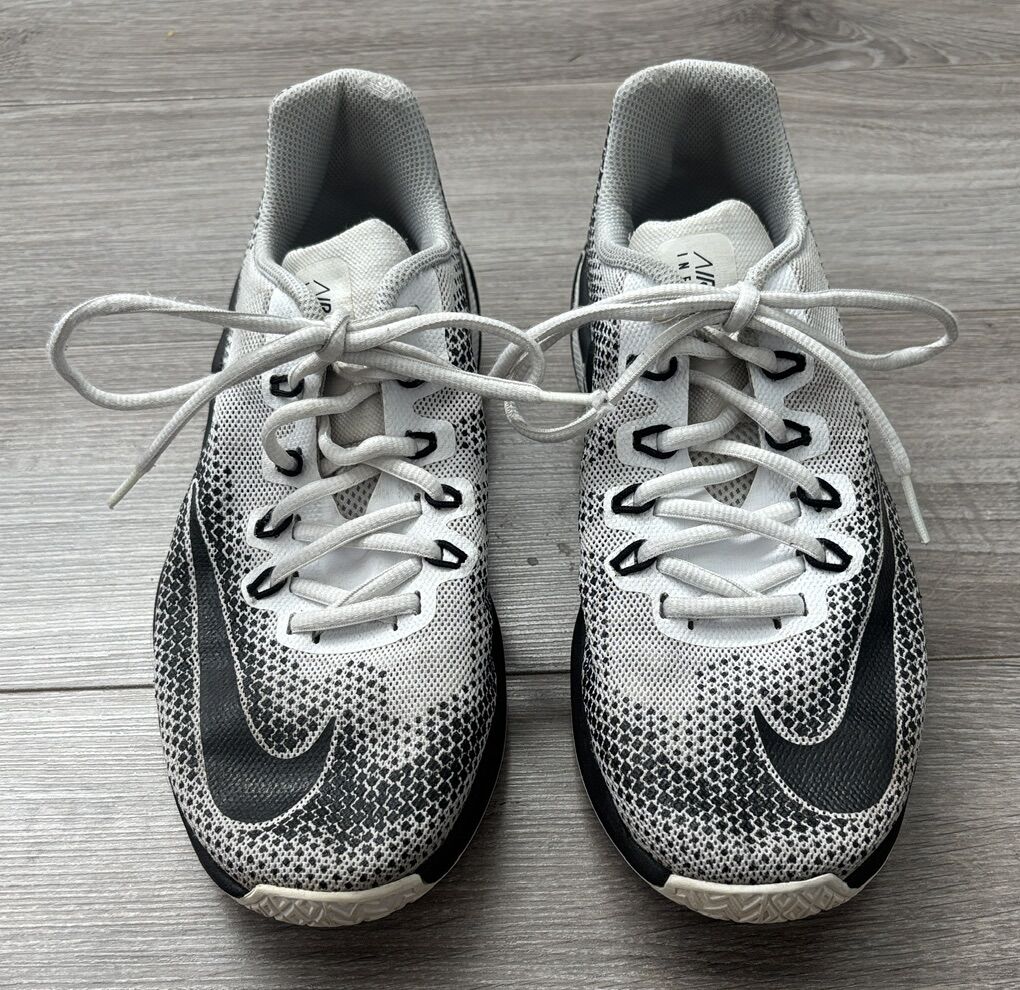 Nike Airmax Infuriate Basketball Shoes- 6.5Y