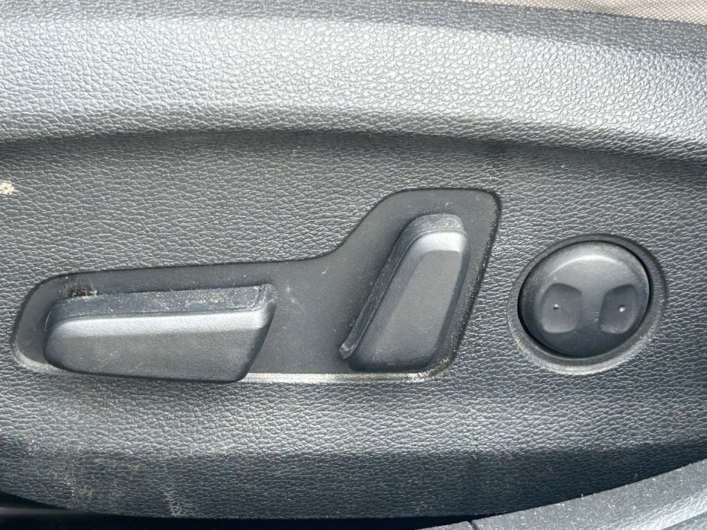 Main image 27