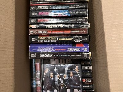 Lot of Science Fiction Paperbacks: Star Trek, Star Wars & More