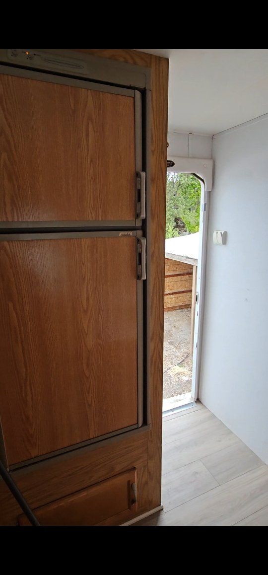 Main image 7