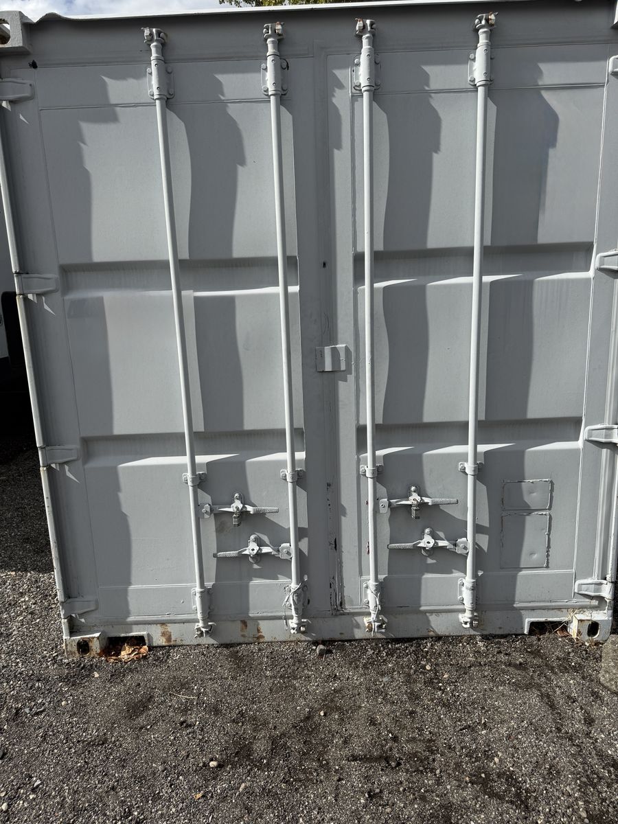 Container