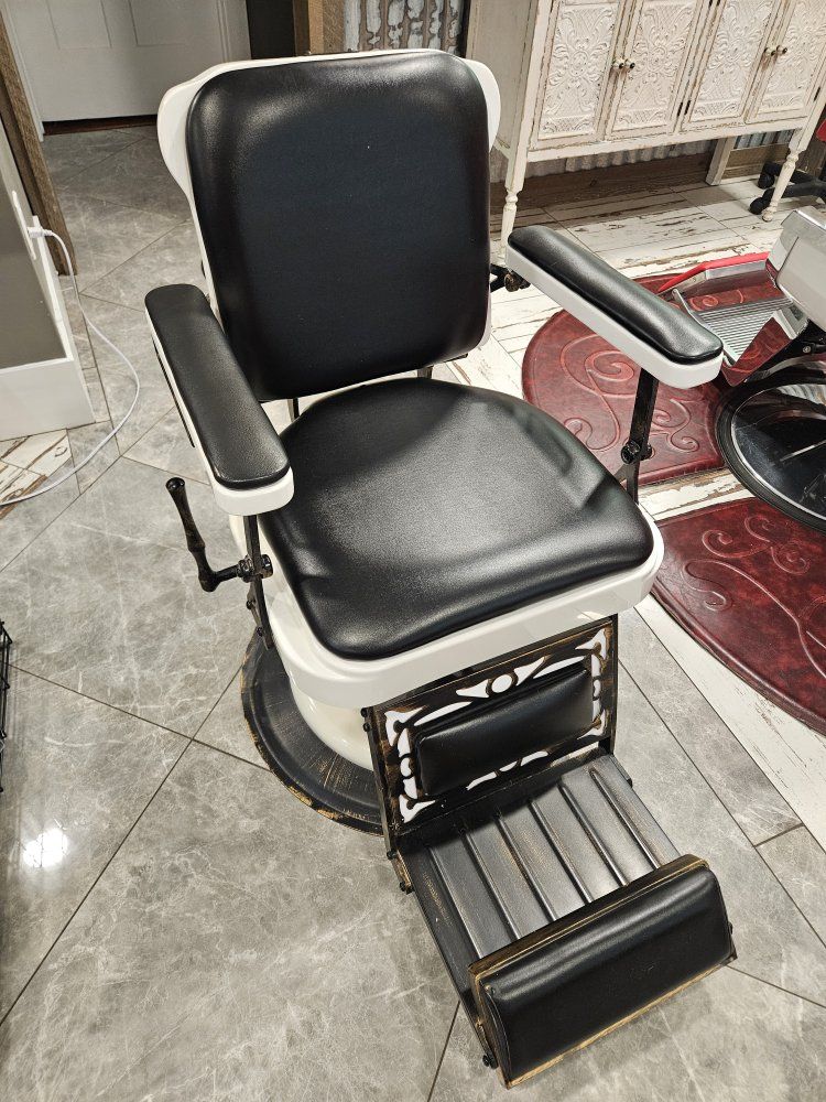 Vintage Style Hydraulic Reclining Barber Chair - Red & Black Upholstery, Footrest