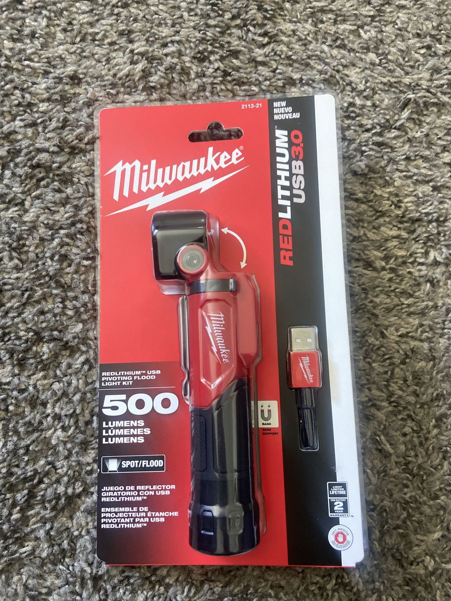 Milwaukee Redlithium USB Pivoting Flood Light Kit 2113-21