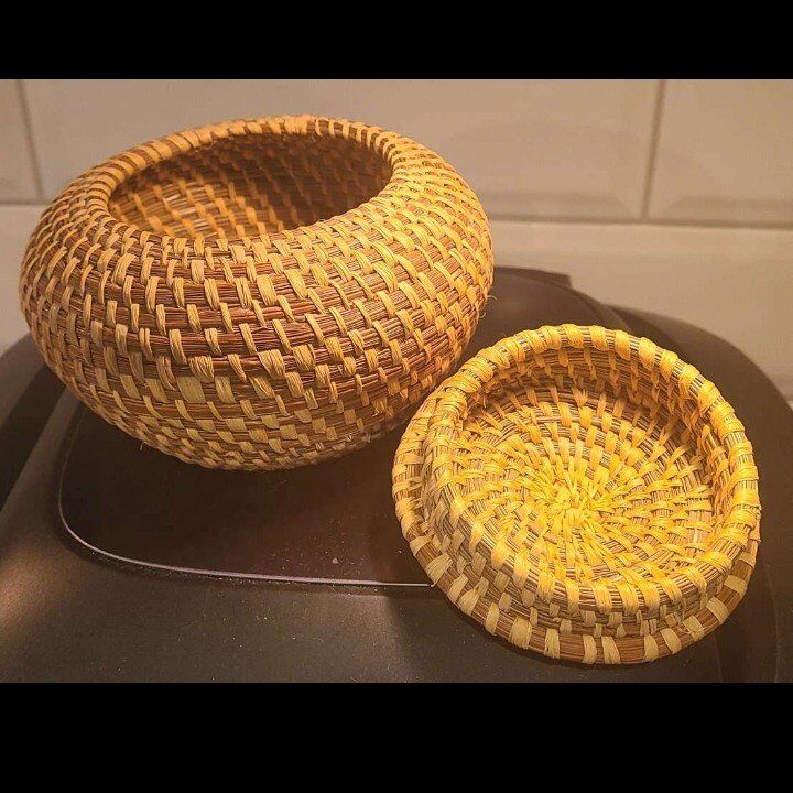 Pineneedle Vintage Basket