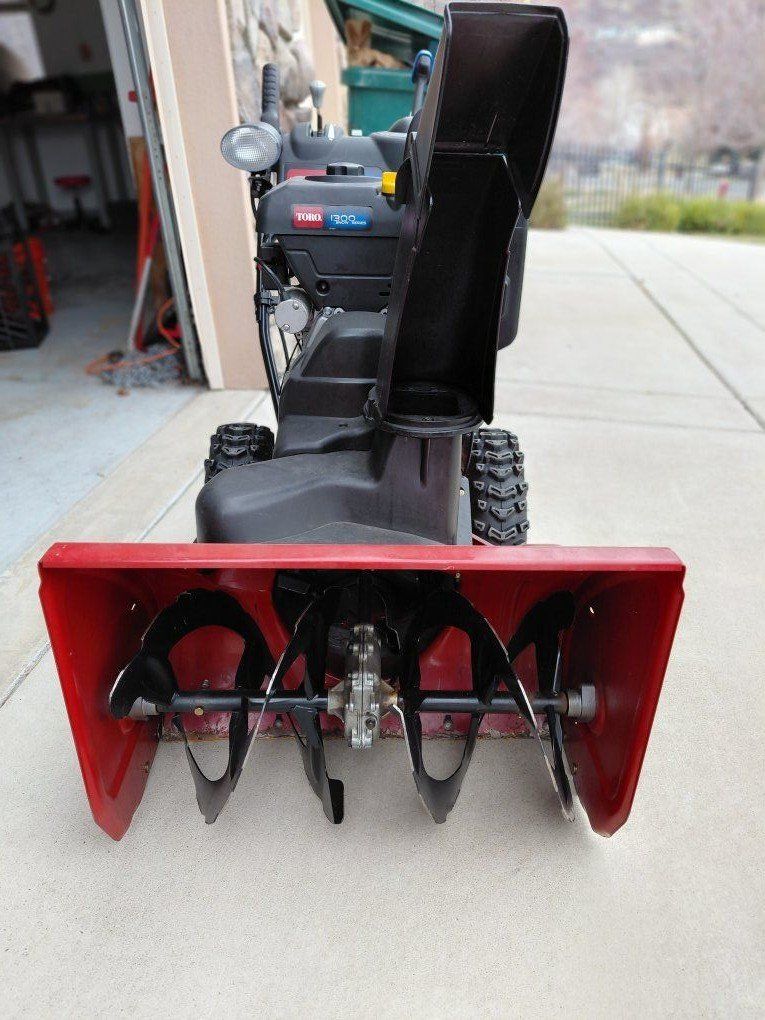 Toro Power Max 928 OHXE Snowblower – 28”