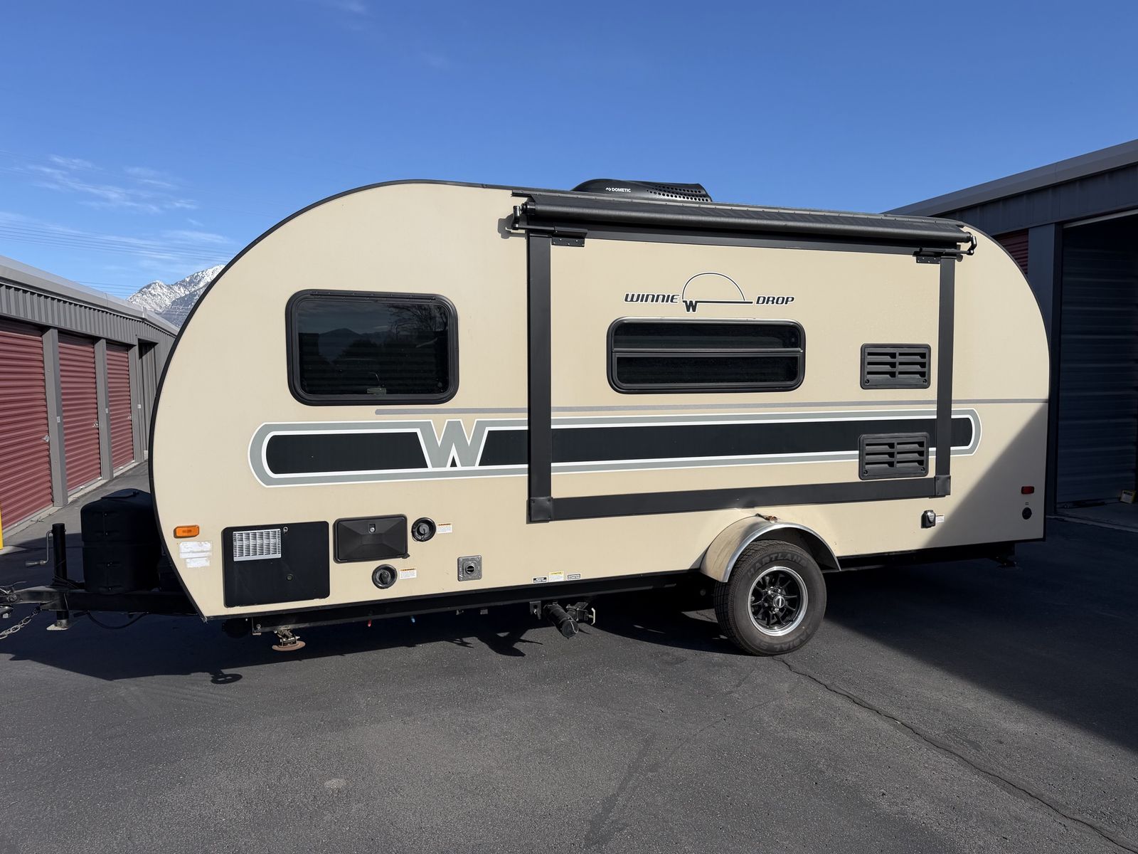Winnebago Winnie Drop WD1790 Travel Trailer, Excellent Condition