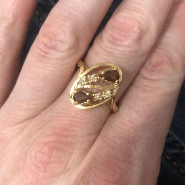 Elegant Gold Ring with Oval Cut Brown Gemstones and Diamond Accents, Size 7