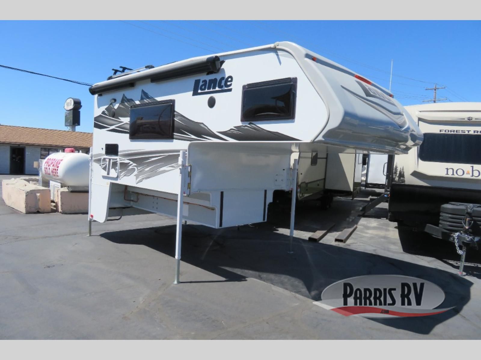 New 2026 Lance Lance Truck Campers 960