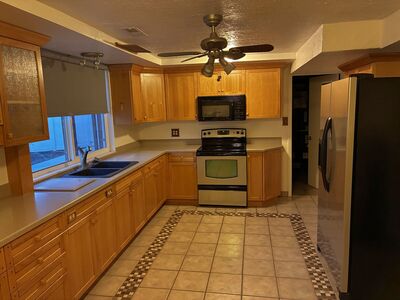 2 Bed 1 Bath For Rent