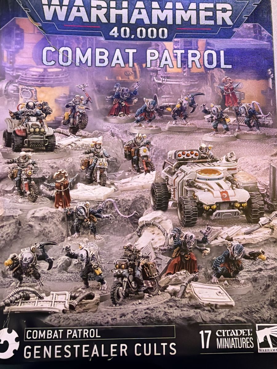 Warhammer Genestealers and adeptus Mech. 