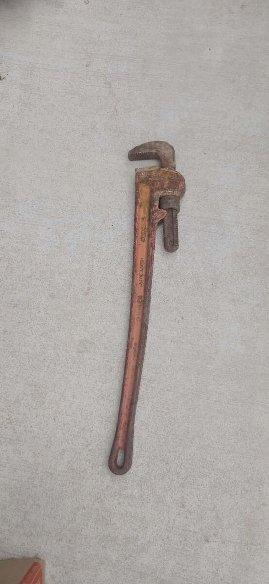 Vintage Heavy-Duty Pipe Wrench - Solid Steel
