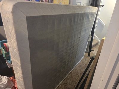 free queen box spring