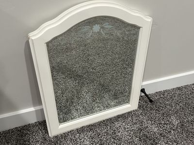 White Framed Child Wall Mirror with etched Floral Design and Arched Top