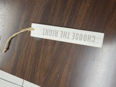 CTR Choose the Right wood decoration