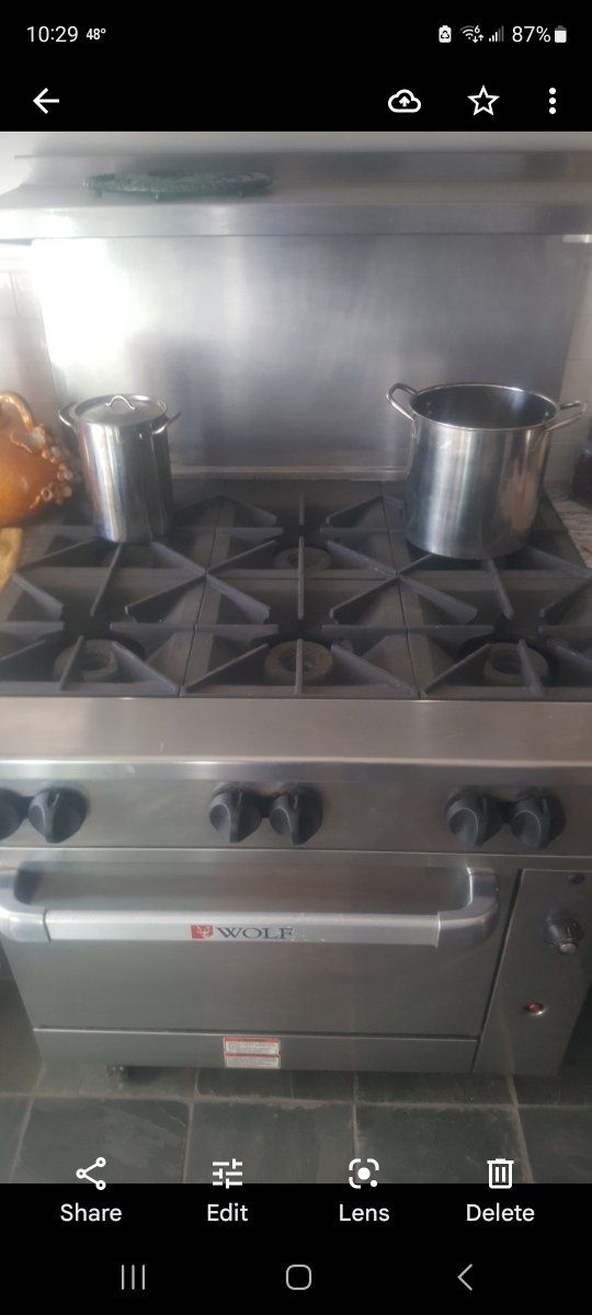 Wolf 6 burner range.