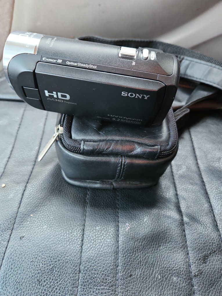 Sony HDR-CX405 Handycam