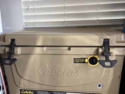 Cabela’s 80 quart polar cap equalizer cooler