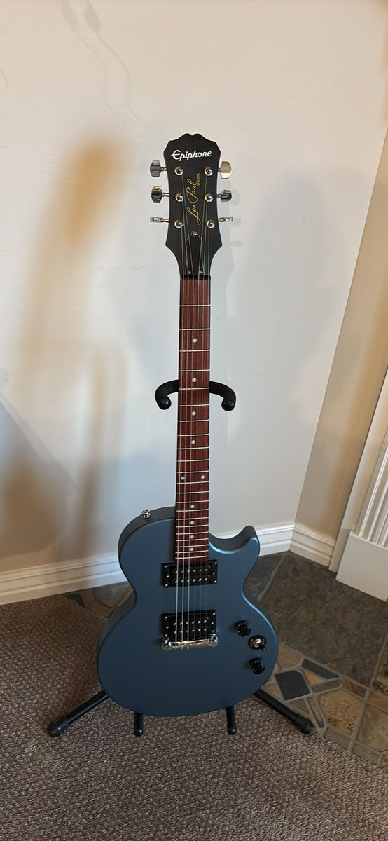 Epiphone Les Paul Special Electric Guitar - Pelham Blue Matte Finish with Gig Bag