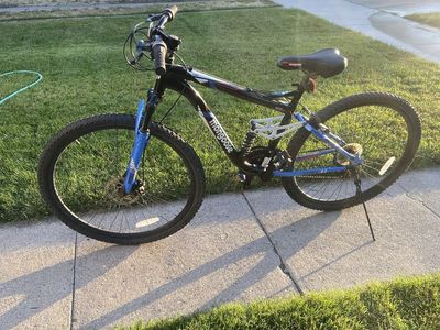 Mongoose Ledge 3.1 mountain bike
