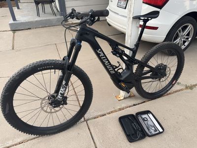 2023 Specialized Levo Carbon (OBO)