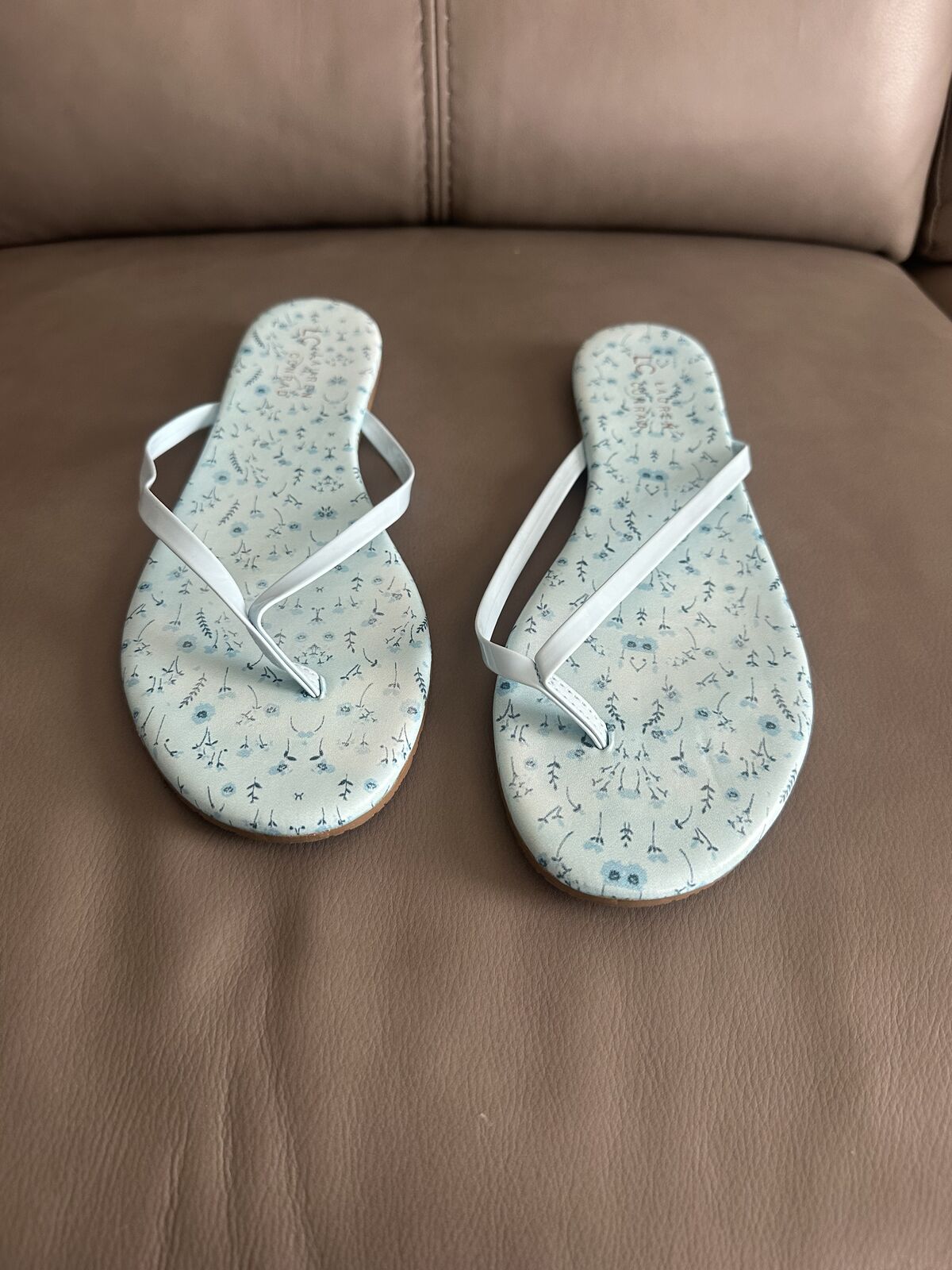 Women's Lauren Conrad thong sandal