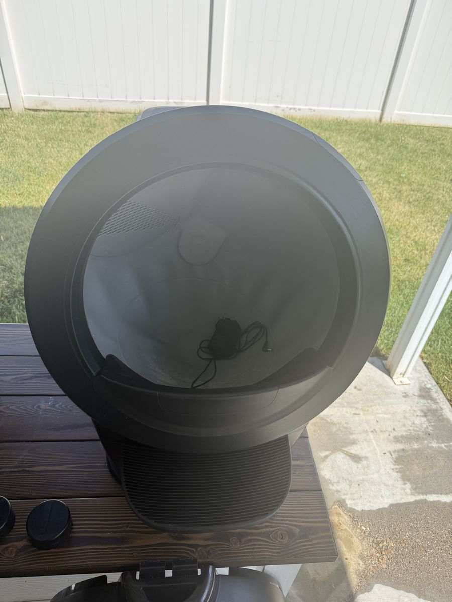Main image 3